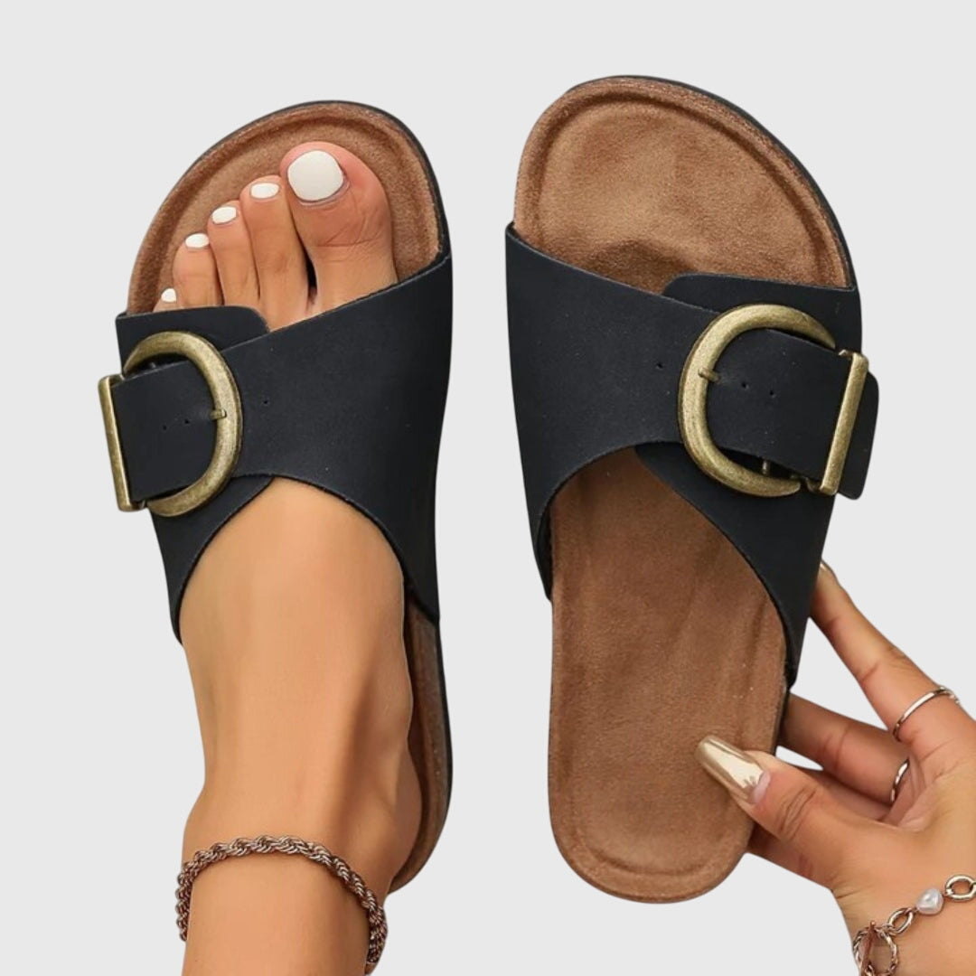 Black / 11