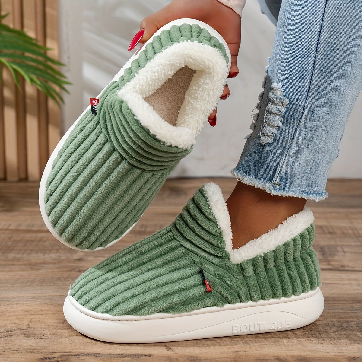 Green / 12