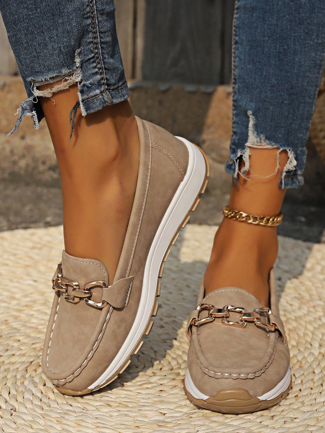 Khaki / 11