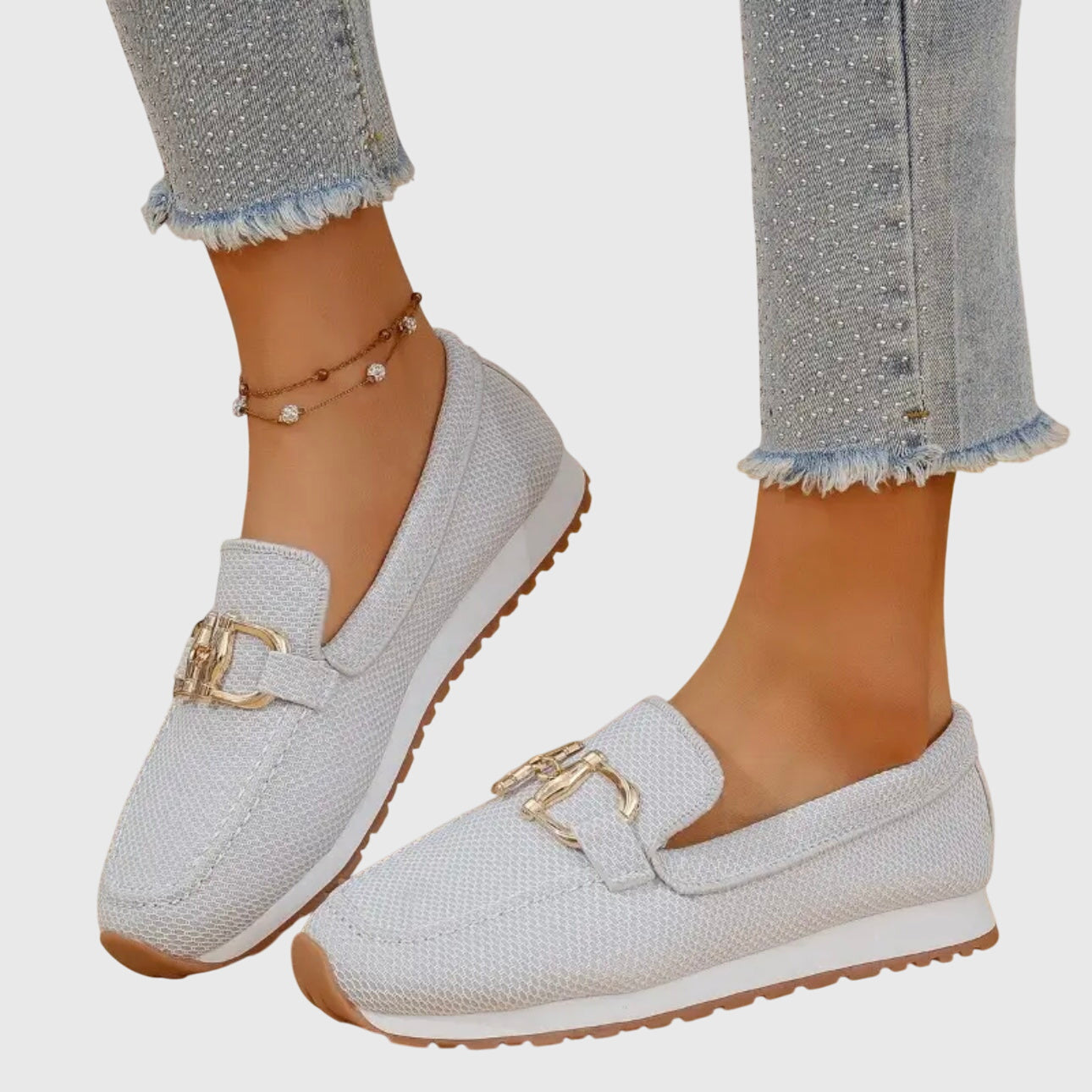 White / 11