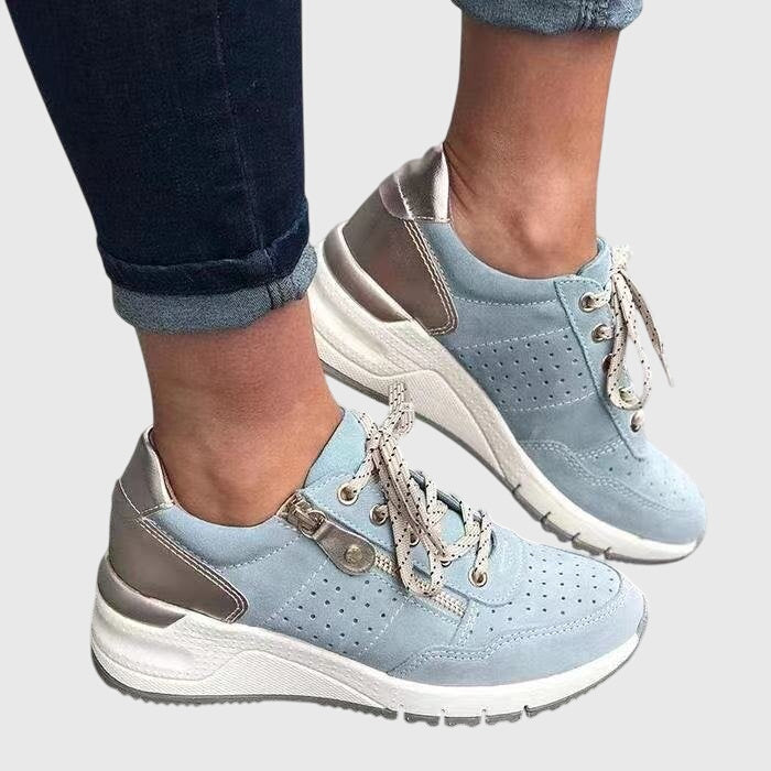 Blue / 12
