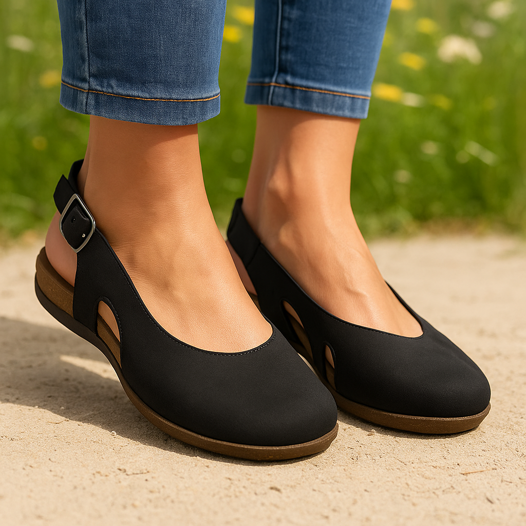 Black / 11