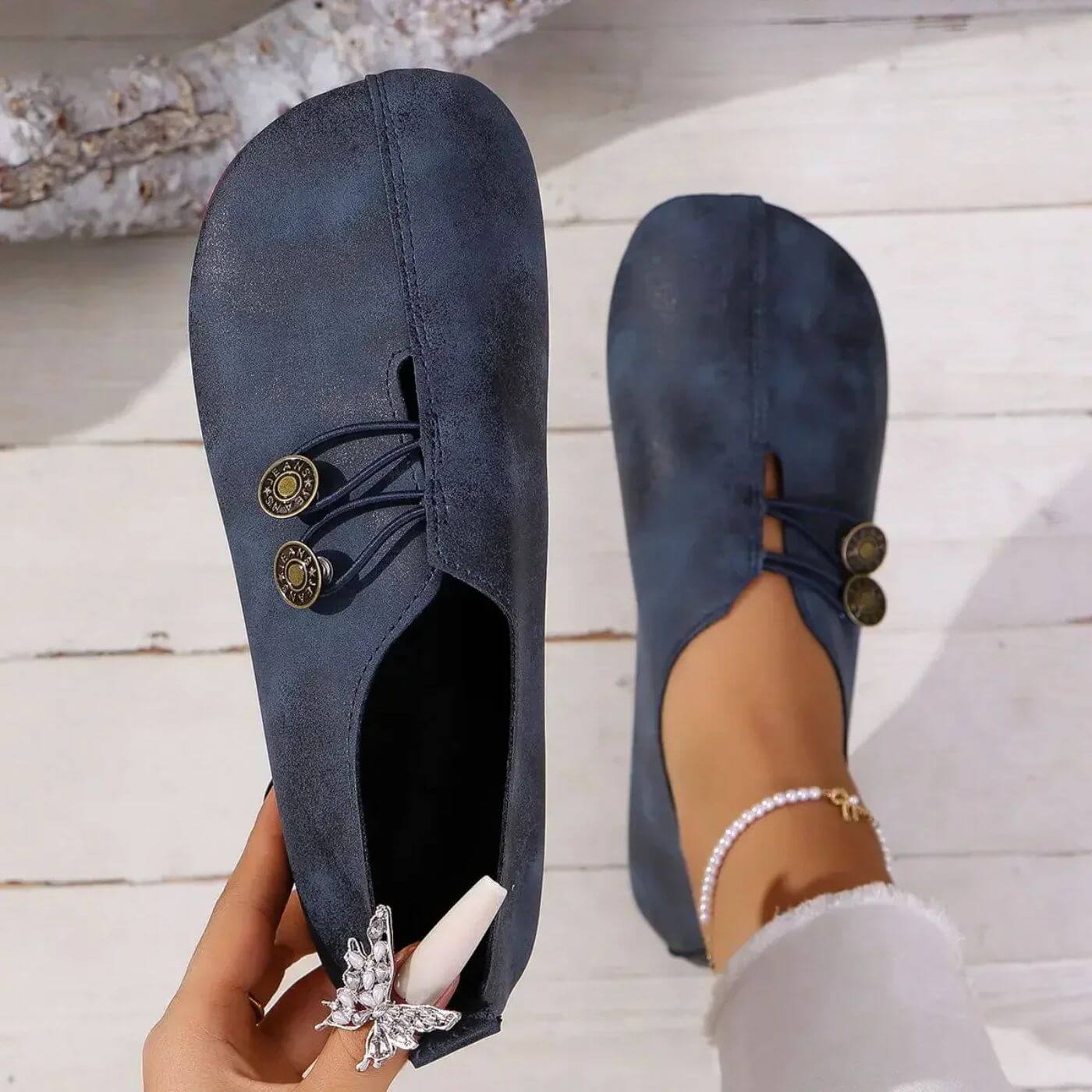 Navy Blue / 11