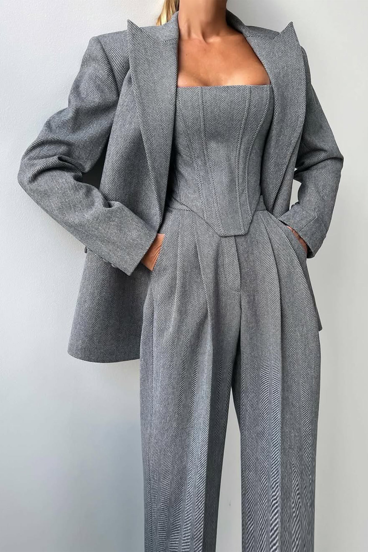 Gray / L