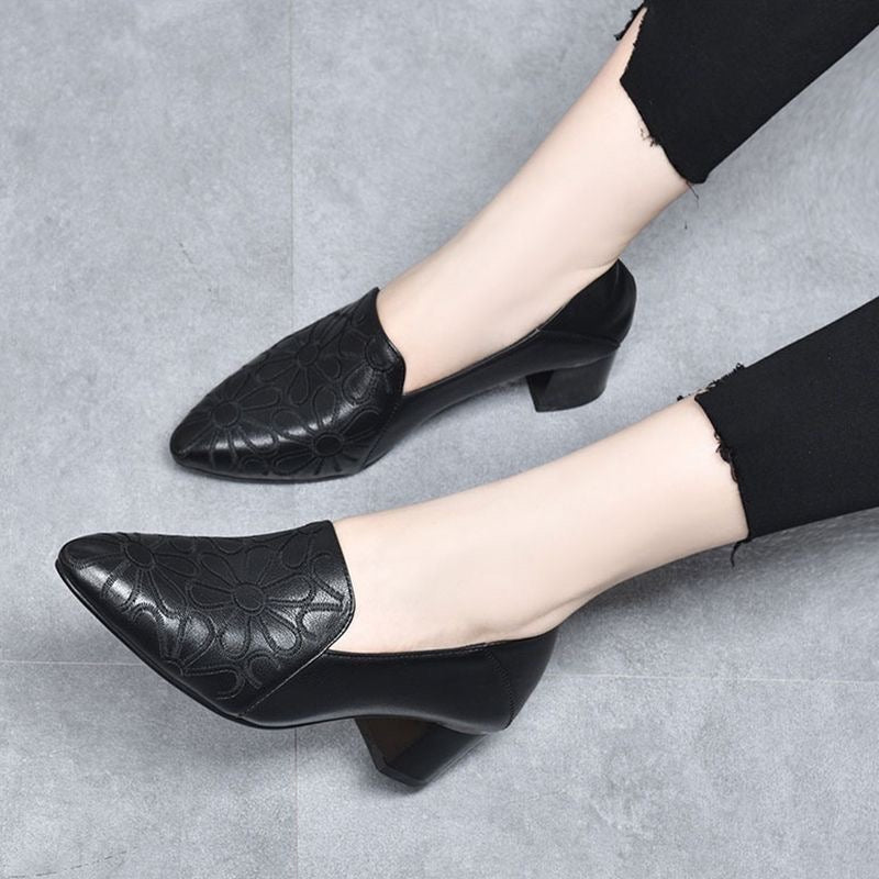 Black / 12